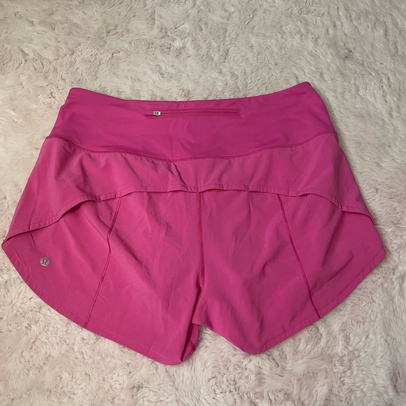 Lululemon speed up short 2.5in - Picture 2 of 4